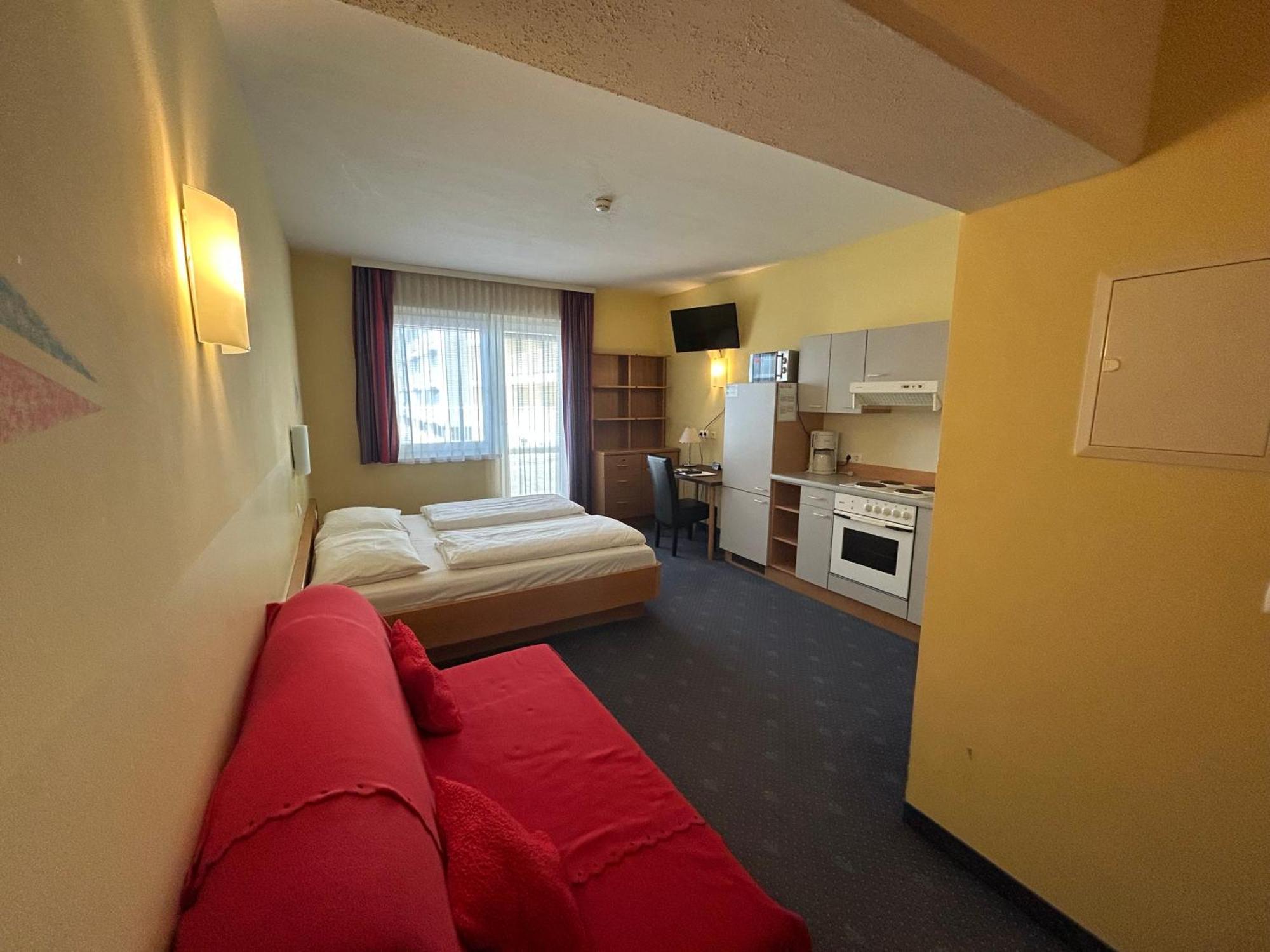Hotel Novapark Flugzeughotel Graz